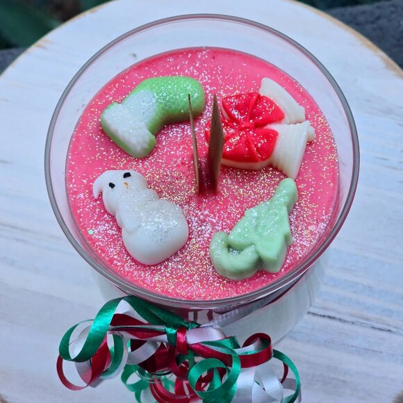 Holiday Candle ✦ Christmas Tree & Apple Cinnamon ✦ Soy Wax/Sand Wax Snow Layers - Picture 10 of 12